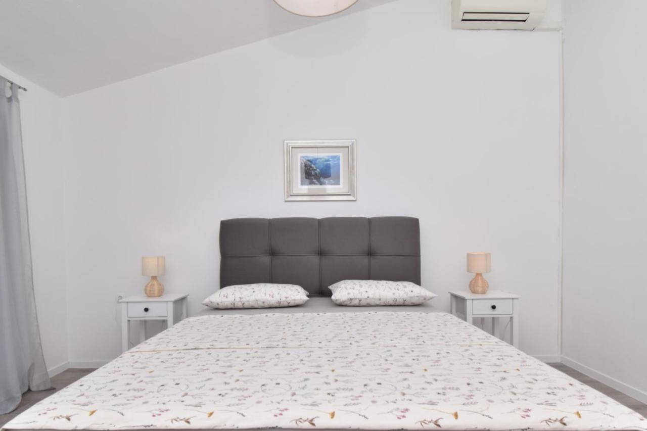 Apartment Sunny Tučepi