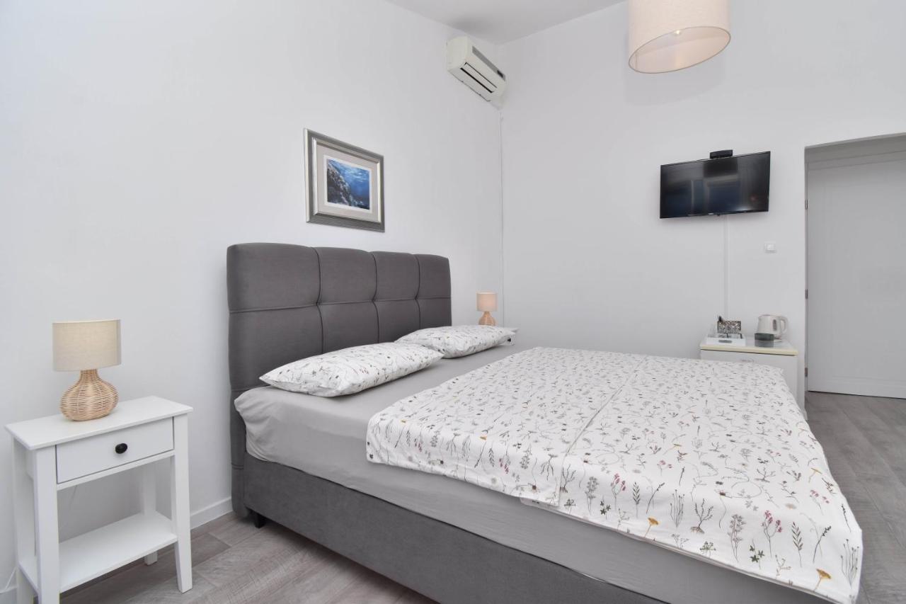 Sunny Apartment
